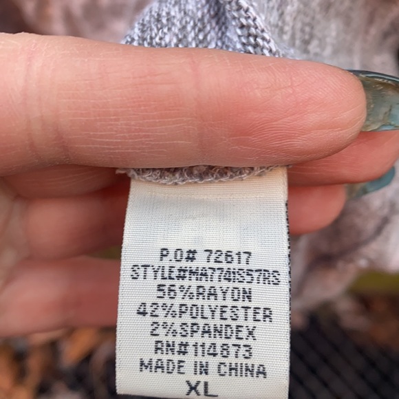 Love bedazzled hoodie sz. XL - Picture 4 of 5